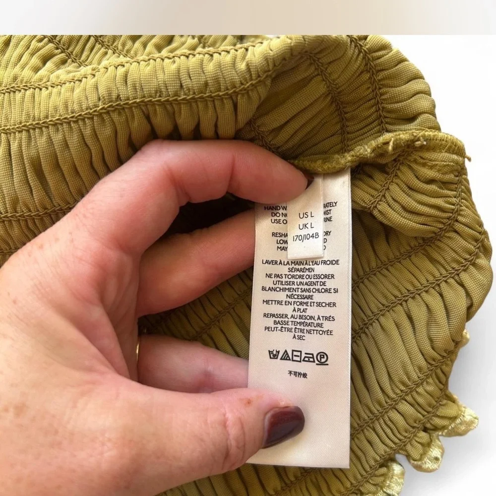 by |Anthropologiel Velvet Puff Sleeved Smocked Blouse Gold NWT Woman’s Large - Picture 6 of 9